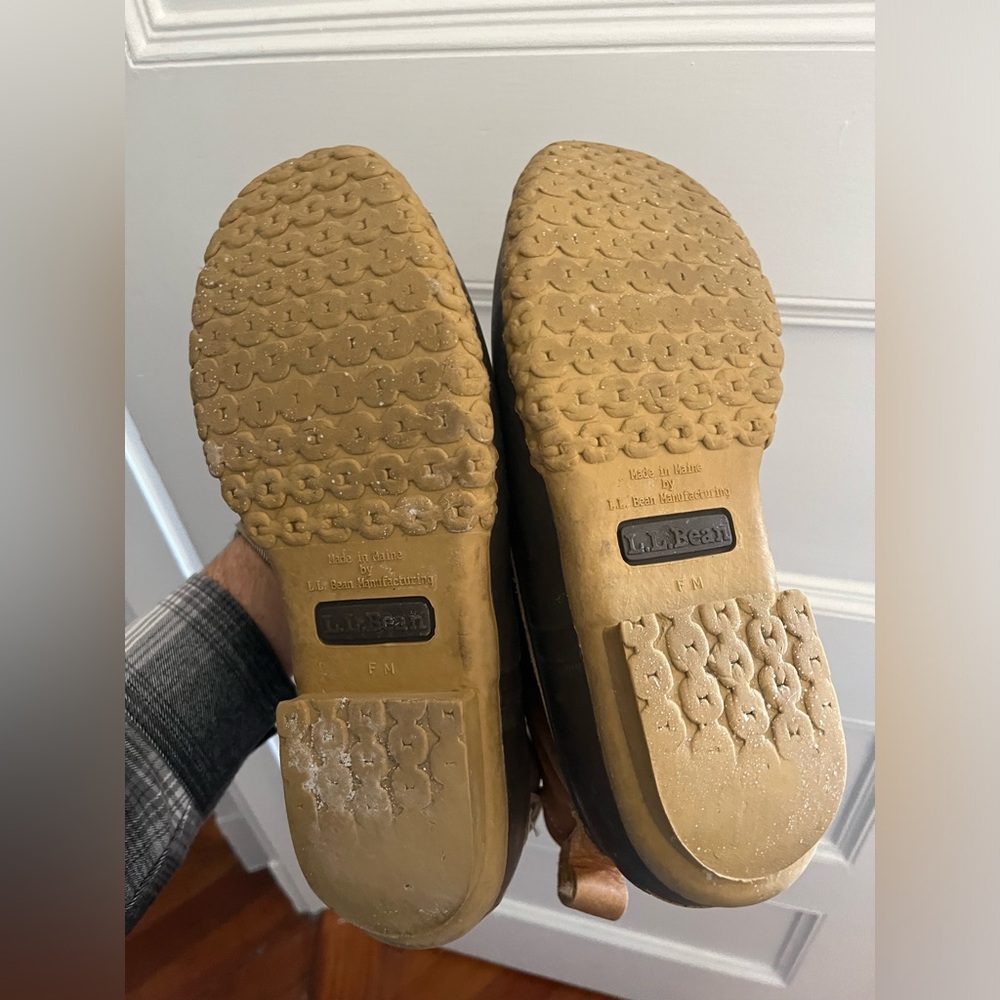 L.L. Bean Women's Bean Boots, insulated - Picture 3 of 5